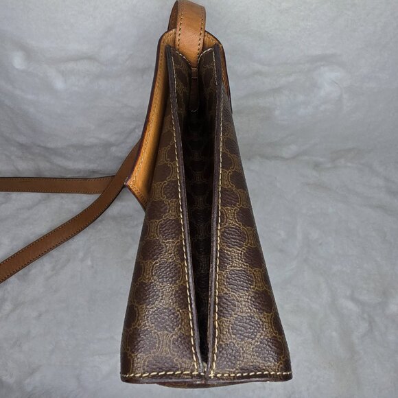 CELINE Macadam Canvas - Picture 5 of 14